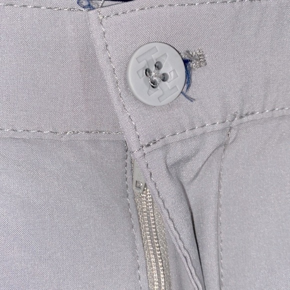Izod Golf pants size 34x32 in grey color - Picture 8 of 10